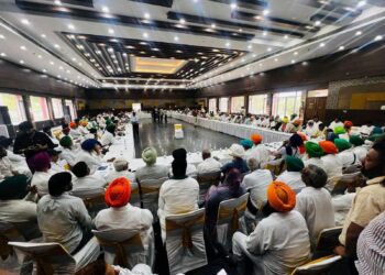 दिल्ली से उठी व्यवस्था परिवर्तन की हुंकार-राष्ट्रीय गौरव सम्मान से सम्मानित हुए 25 कर्मयोगी