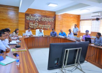 पूर्वी और पश्चिमी नयार में वैज्ञानिक हस्तक्षेप से सुधरेगा जल प्रवाह और पर्यावरणीय संतुलन–प्रभारी सचिव