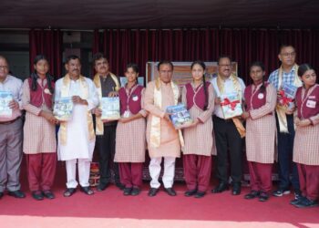गेम चेंजर योजना से शिक्षा को नई उड़ान-शिक्षा मंत्री डॉ.धन सिंह रावत ने किया निःशुल्क नोटबुक वितरण अभियान का शुभारंभ