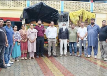 एसटीएफ उत्तराखण्ड की बड़ी कार्रवाई में नकली दवाइयों की फर्जी फैक्ट्री पकड़ी।