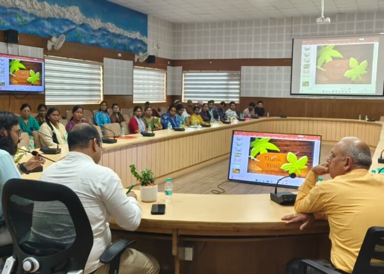 पॉलीहाउस से किसानों की आय में होगी उल्लेखनीय वृद्धि,आधुनिक तकनीकों को अपनाने पर दिया जोर