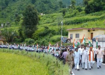 तिरंगे के रंग में रंगा पाबों का जनमानस-डॉ.धन सिंह रावत के नेतृत्व में पाबों-सांकरसैंण में उमड़ा हजारों का सैलाब