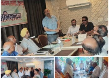 उत्तराखंड वरिष्ठ नागरिक कल्याण समिति कि आज कार्यकारिणी की बैठक होटल कैलिस्ता पटेल नगर देहरादून में संपन्न हुई जहां आगामी 1 अक्टूबर 2026 को वरिष्ठ नागरिक कल्याण दिवस के अवसर पर निम्न कार्यक्रमों पर सहमति बनी