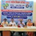 रुद्रपुर में जनपदीय विज्ञान संगोष्ठी सम्पन्नराज्य शैक्षिक अनुसंधान एवं प्रशिक्षण परिषद, देहरादून के तत्वावधान में आज जनपद स्तरीय विज्ञान संगोष्ठी का आयोजन राजकीय बालिका इंटर कॉलेज, फाजिलपुर महरौला रुद्रपुर ऊधम सिंह नगर में श्री हरेंद्र मिश्रा मुख्य शिक्षा अधिकारी ऊधम सिंह नगर, मुख्य अतिथि डॉ. जी सी जोशी, राजेश्वर सिंह होलकर एवम् विद्यालय की प्रधानाचार्या श्रीमती शुभा रावत ने संयुक्त रूप से दीप प्रज्वलन एवम् सरस्वती वन्दना के साथ किया गया। संगोष्ठी का विषय ‘भारतीय ऊर्जा परिदृश्य-2047 : संभावनाएं एवं चुनौतियां’ रहा। इसका उद्देश्य विद्यार्थियों में आत्मविश्वास बढ़ाने के साथ विज्ञान के प्रति समझ और रुचि विकसित करना था। प्रतियोगिता में सर्राफ पब्लिक स्कूल खटीमा की छात्रा कु. लक्ष्मी भट्ट ने प्रथम, सरस्वती पब्लिक स्कूल खटीमा कु. कीर्ति बिष्ट ने द्वितीय और जी एस कान्वेंट स्कूल सितारगंज की छात्रा कु. सपना मेहरा ने तृतीय स्थान प्राप्त किया। प्रतियोगिता के बाद मुख्य अतिथि डॉ जी सी जोशी, राजकीय बालिका इंटर कॉलेज की प्रधानाचार्या श्रीमती शुभा रावत एवं जनपद विज्ञान समन्वयक विनीता जगदीश चौधरी ने विजेता प्रतिभागियों को प्रमाणपत्र और पुरस्कार प्रदान कर सम्मानित किया। जनपद स्तर पर प्रथम और द्वितीय स्थान प्राप्त करने वाले प्रतिभागी अब राज्य स्तरीय विज्ञान संगोष्ठी में ऊधम सिंह नगर जिले का प्रतिनिधित्व करेंगे। कार्यक्रम के मुख्य अतिथि पंतनगर कृषि एवं प्रौद्योगिकी विश्वविद्यालय के प्रोफेसर फिजिक्स डॉ. जी.सी. जोशी रहे। मुख्य शिक्षा अधिकारी ऊधम सिंह नगर श्री हरेंद्र मिश्रा ने अपने सम्बोधन में प्रतिभागियों का मार्गदर्शन एवम् उत्साहवर्धन किया एवम् भावी ऊर्जा चुनौतियों से निपटने में छात्रों से अपनी भूमिका निभाने का आह्वान किया। कार्यक्रम में विद्यालय की शिक्षिकाओं के साथ साथ जनपद के अनेक विद्यालयों के प्रतिभागियों के मार्गदर्शक शिक्षक, शिक्षिकाएं भी उपस्थित रहे।