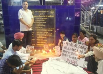 आम आदमी पार्टी और भाकपा(माले) द्वारा अंकिता भंडारी हत्याकांड की चौथी बरसी तक भी वीआईपी भाजपा नेता की गिरफ्तारी ना होने पर अंकिता को श्रद्धांजलि देते हुए अंबेडकर पार्क में कल देर शाम भाजपा सरकार के खिलाफ नारेबाजी कर प्रदर्शन किया।