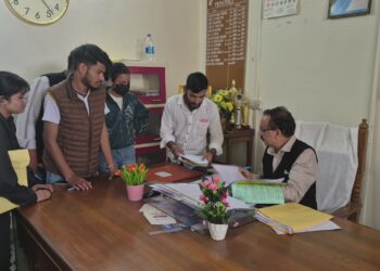 पुरानी पेंशन से पदों के पुनर्गठन तक 12 सूत्रीय मांगों पर गरजे मिनिस्टीरियल कार्मिक,25 सितंबर को पौड़ी में जुटेगा श्रीनगर क्षेत्र