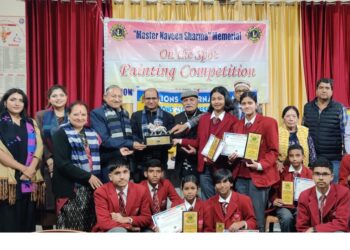 रंगों में सजी बच्चों की कल्पनाएं, ओक ग्रोव स्कूल ने जीती नवीन शर्मा स्मृति कला प्रतियोगिता की रनिंग ट्रॉफी