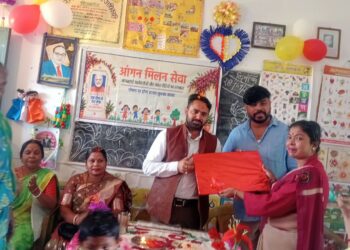 शक्ति फार्म में आंगन मिलन महोत्सव में बच्चों और महिलाओं को पोषण, स्वच्छता व सरकारी योजनाओं की दी जानकारी